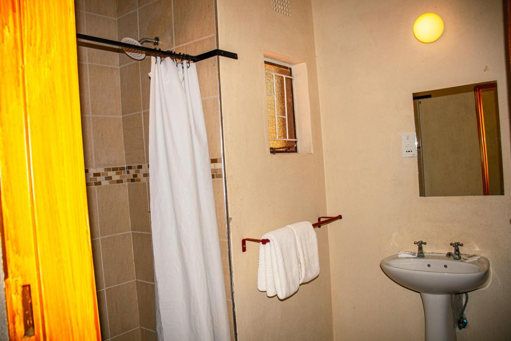 Irock Lodge Victoria Falls Zewnętrze zdjęcie