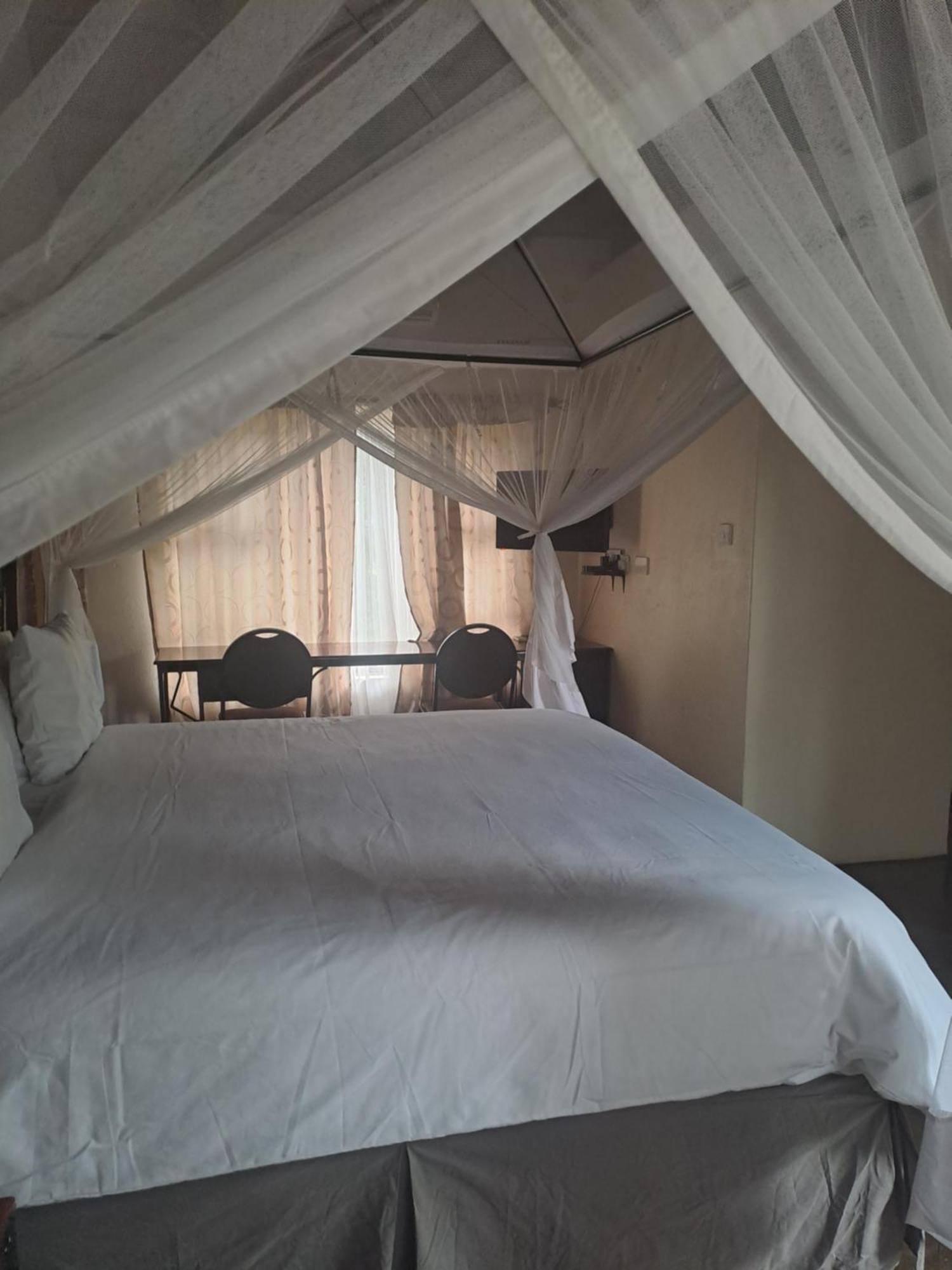 Irock Lodge Victoria Falls Zewnętrze zdjęcie