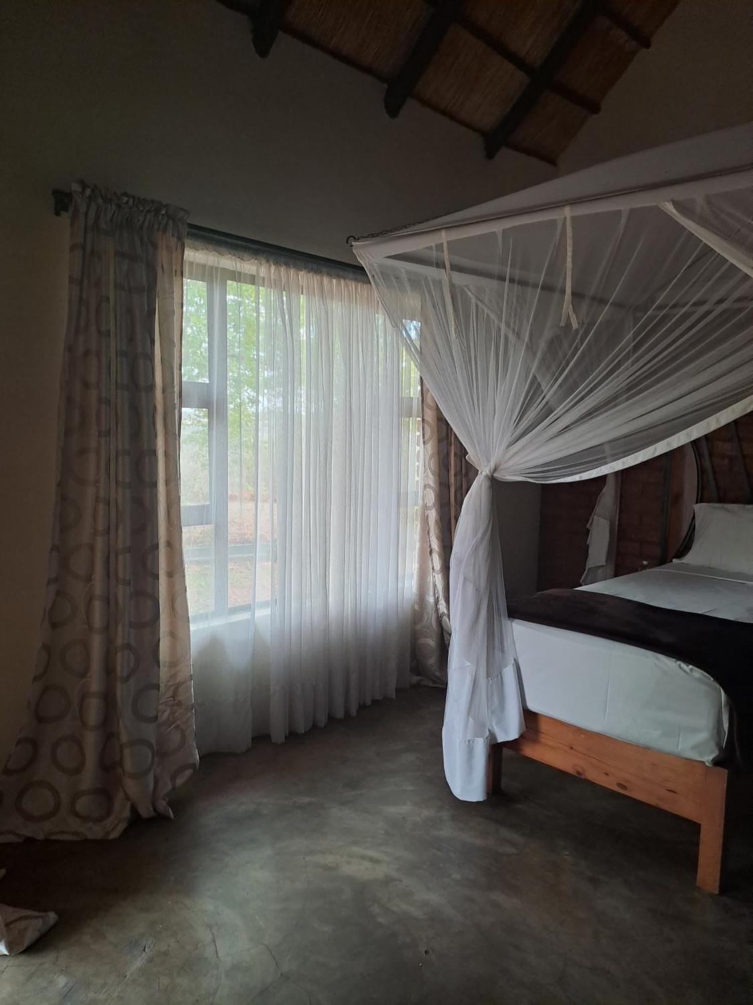Irock Lodge Victoria Falls Zewnętrze zdjęcie