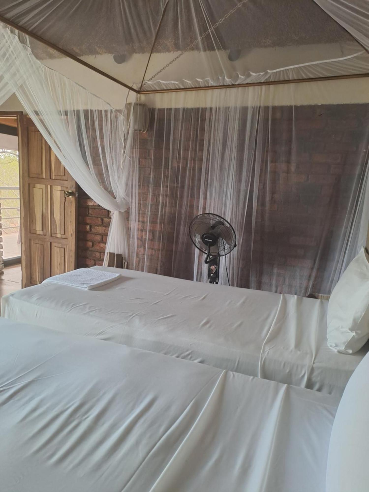 Irock Lodge Victoria Falls Zewnętrze zdjęcie