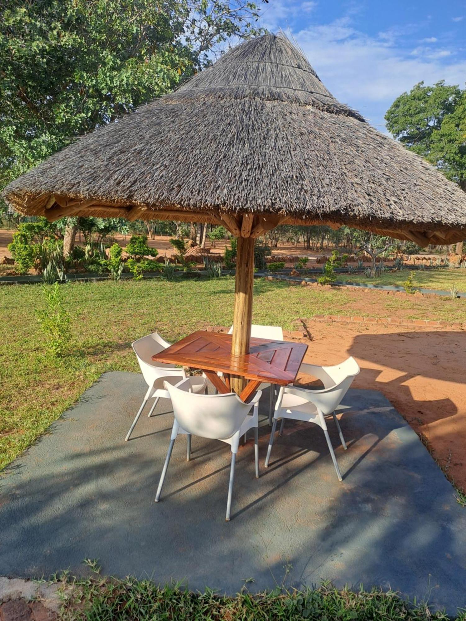 Irock Lodge Victoria Falls Zewnętrze zdjęcie
